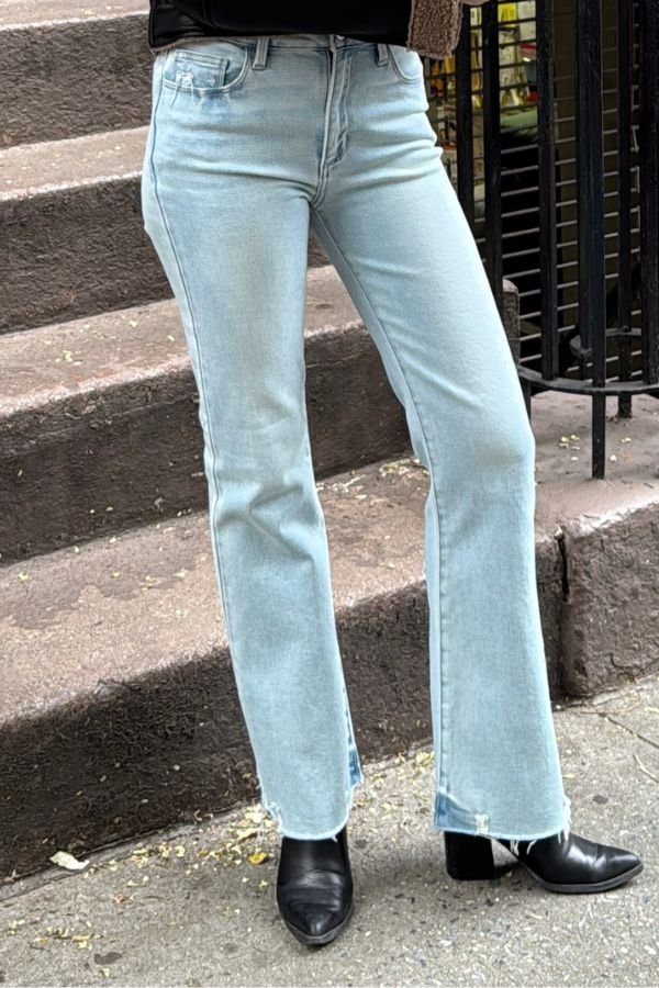 Casey Stretch HR Scissor Flare Jean